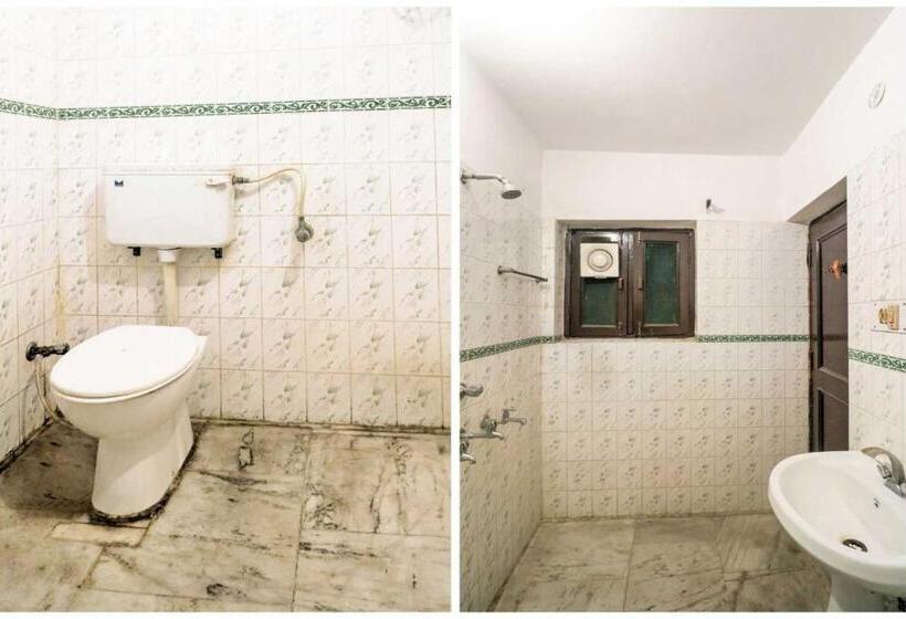 Triple Classic Room, Gharaunda