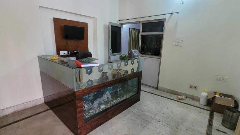 Triple Classic Room, Gharaunda