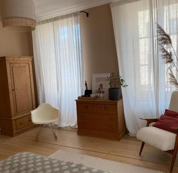 غرفة قياسية, Les Chambres De La Villa Oberlin