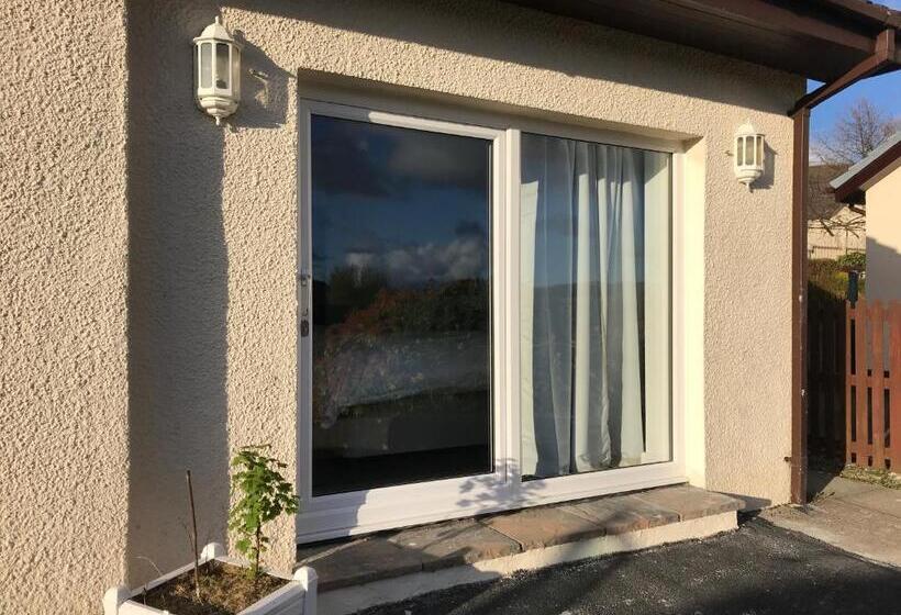 اتاق استاندارد با چشم‌انداز باغ, Oronsay