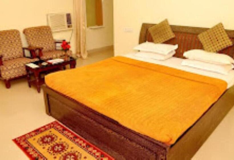 デラックスルーム, Sairsapata Hotels And Resort , Madhya Pradesh
