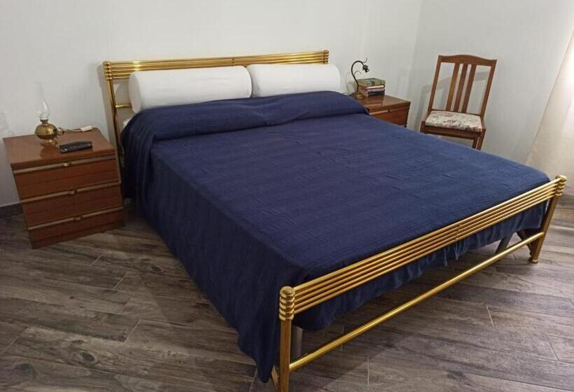 غرفة قياسية, B&bees