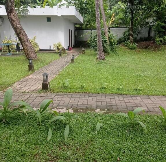 غرفة ديلوكس, Leisure On Hotel Negombo