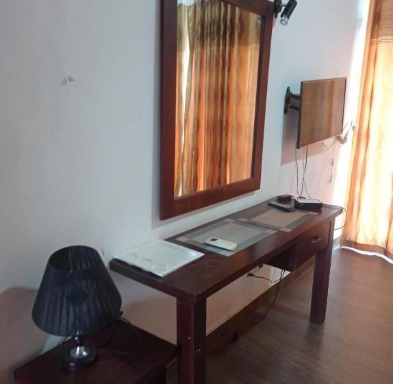 Номер Deluxe, Leisure On Hotel Negombo
