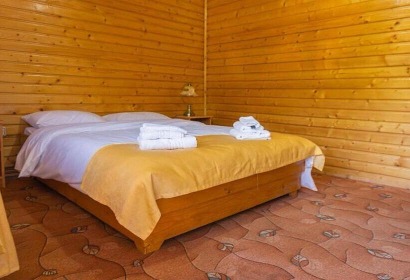 غرفة قياسية, Story House Place