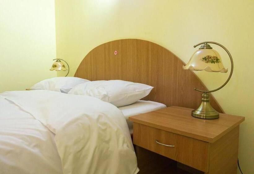 スーペリアールーム, Story House Place