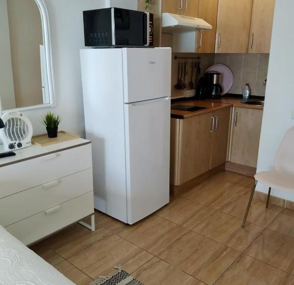 标准工作室, Comodoro Ravel