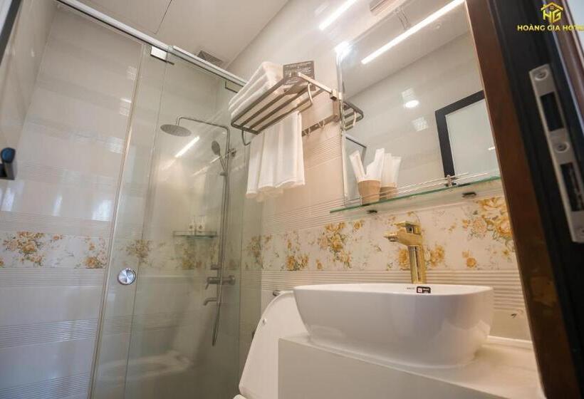 اتاق استاندارد سه نفره, Hoàng Gia Hotel Tuy Hoà