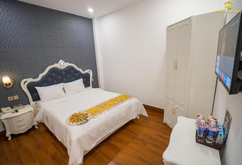 اتاق استاندارد با تخت بزرگ, Hoàng Gia Hotel Tuy Hoà