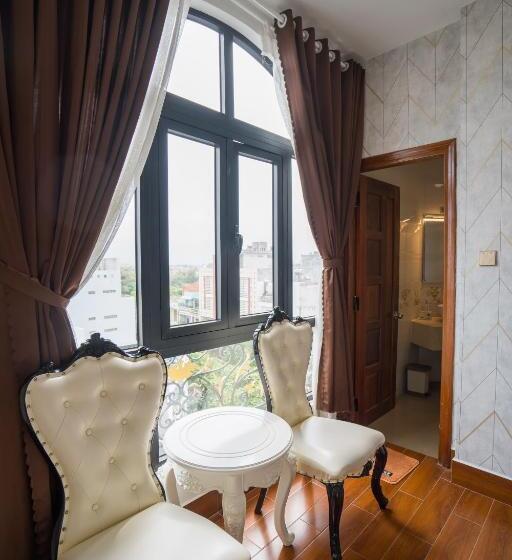 اتاق سوپریور با تخت بزرگ, Hoàng Gia Hotel Tuy Hoà