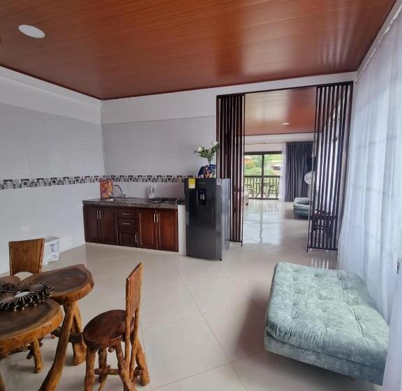 带1个卧室的带阳台的公寓, Apto La Casona De Wiky