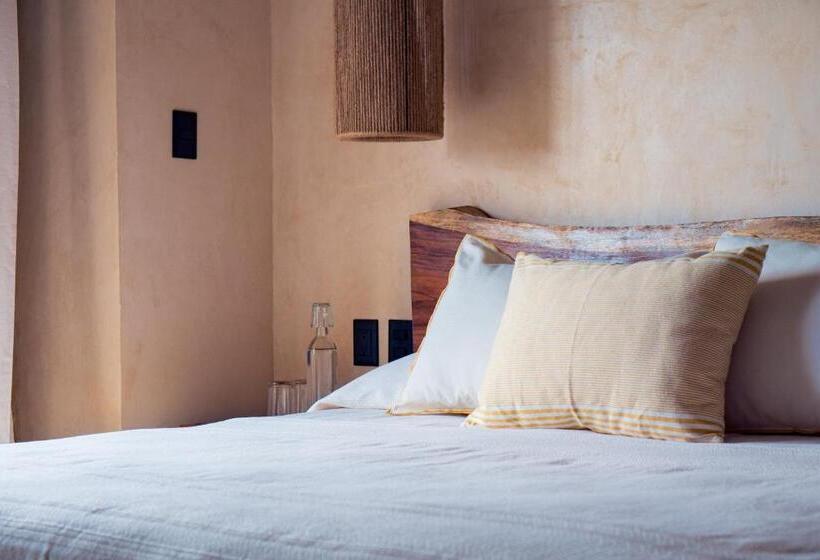 חדר סטנדרט עם מיטת קינג, Mero Mero