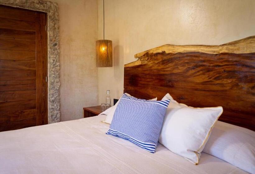 סוויטה, Mero Mero