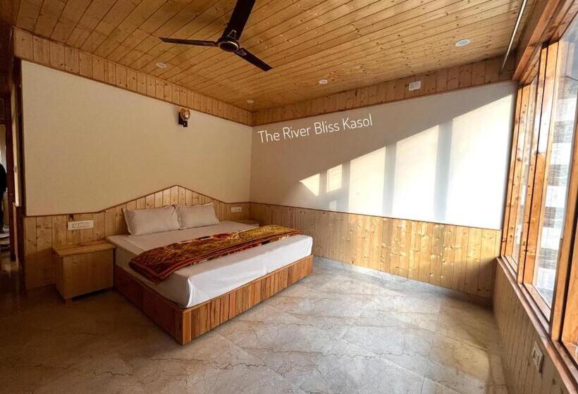غرفة قياسية مطلة على الجبل, Mid Orchard Kasol L River Side  Pure Veg Hotel In Kasol