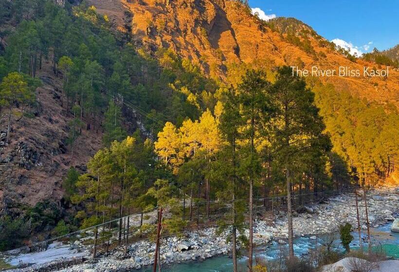 غرفة قياسية سرير كينج, Mid Orchard Kasol L River Side  Pure Veg Hotel In Kasol