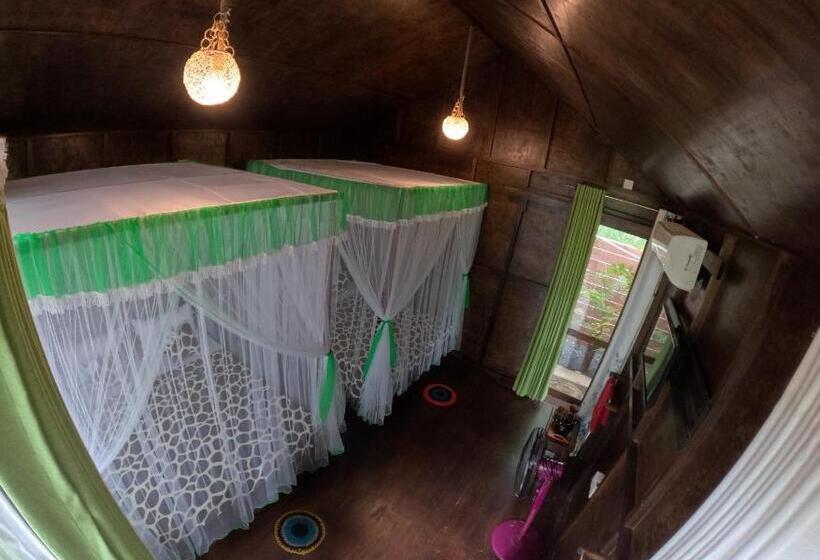 Fyrbädds Standardrum, Coconut Tree House