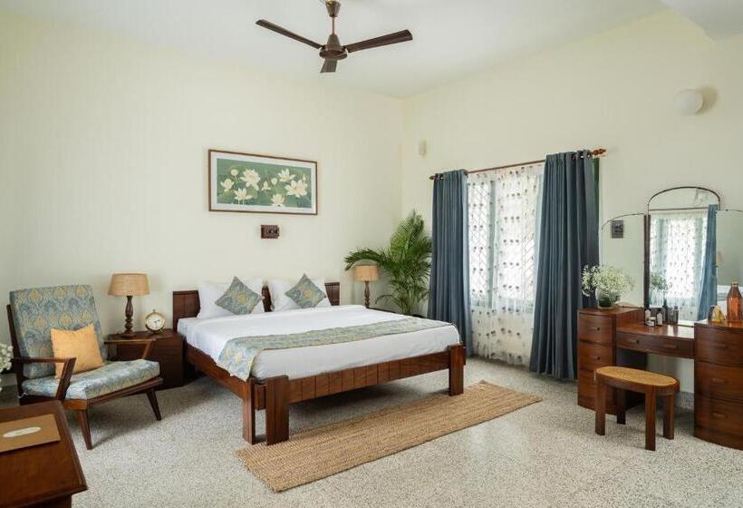 Люкс Повышенной Комфортности, The Sacred Lotus Ayurveda Wellness Retreat