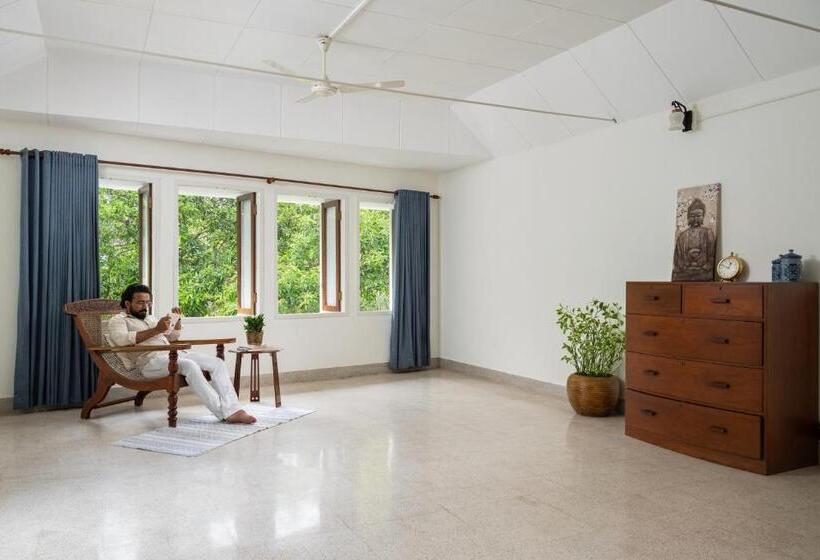 سوییت لوکس, The Sacred Lotus Ayurveda Wellness Retreat