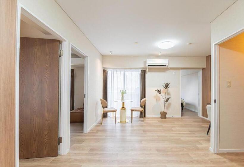 Апартаменты 1 Спальня, 7全新装修套房3室2厅 新宿2站,max 8p Spacious,3rooms Near Shinjuku