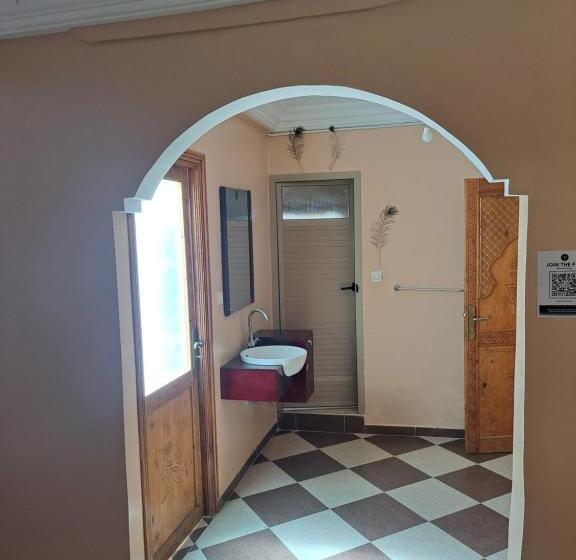 スタンダードシングルルーム, Mira Guest House
