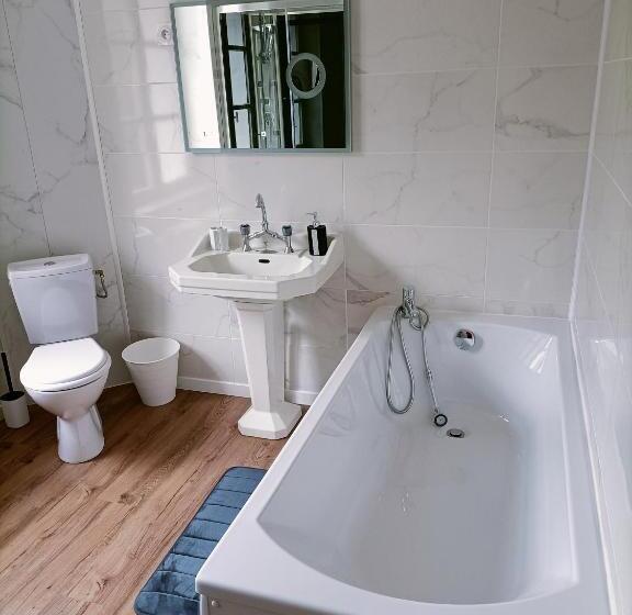 חדר משפחתי, Domaine De La Moselle Chambres Et Table D Hôtes