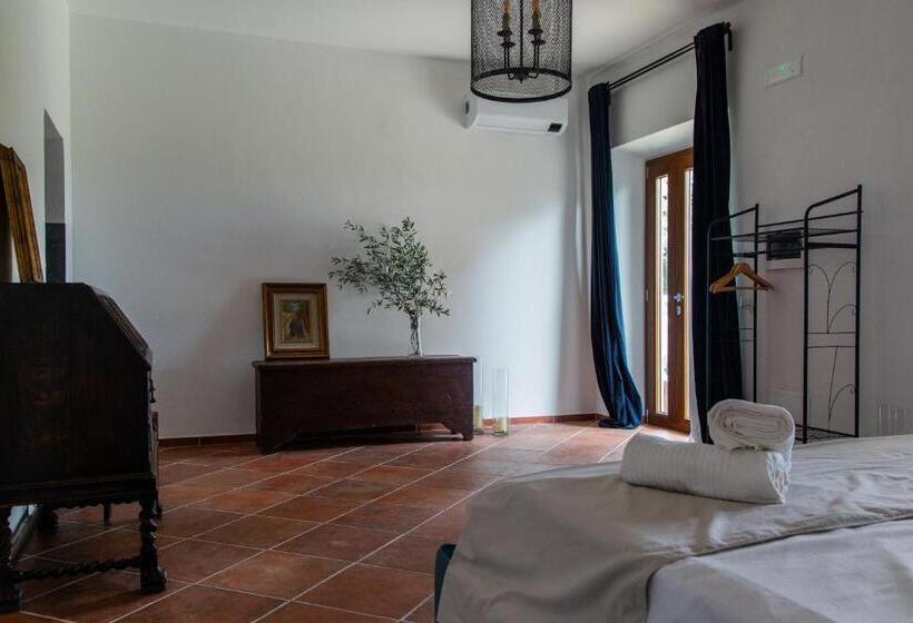 اتاق سوپریور با تخت بزرگ, Villa Orta Agriturismo Con Cucina Vegan, Plant Based Farmhouse