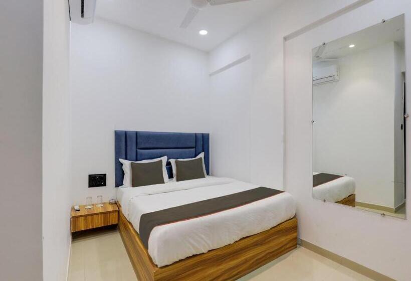 三人经典房间, Collection O Hotel S. S. Plaza