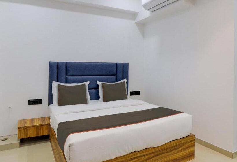 Трехместный Номер Классика, Collection O Hotel S. S. Plaza