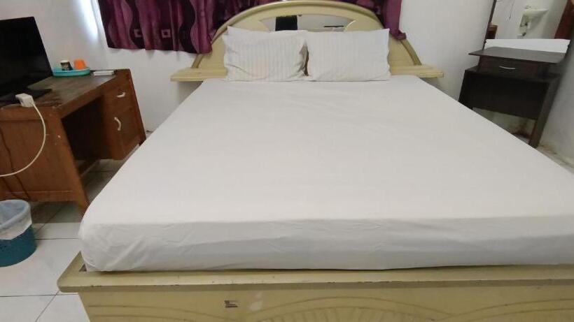 اتاق استاندارد, Oyo 93415 Pondok Kula Rumbih Syariah