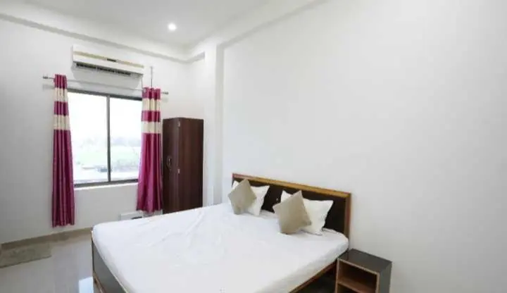 トリプルクラシックルーム, Super Hotel O Samne Ghat Ganga Formerly Hotel Heritage