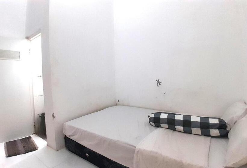 اتاق استاندارد, Spot On 93410 Wisma Bintang Jepara