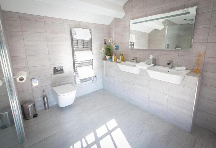 带大床的标准间, Stay On The High Street