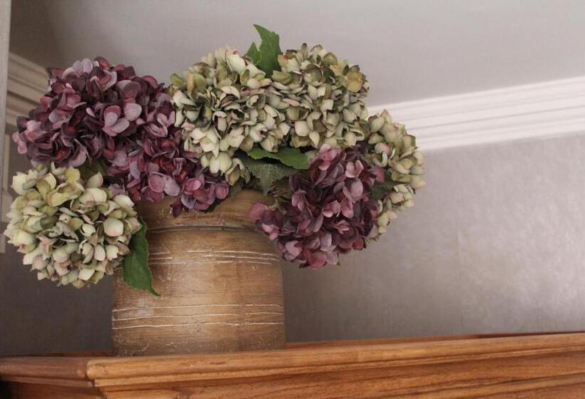 带大床的标准间, Stay On The High Street