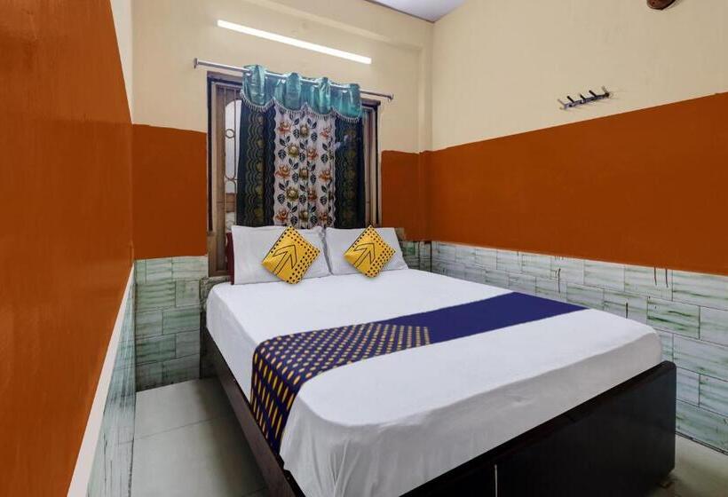 חדר קלאסי לשלושה, Spot On Hotel Swamy Lodge