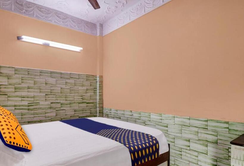 חדר קלאסי לשלושה, Spot On Hotel Swamy Lodge