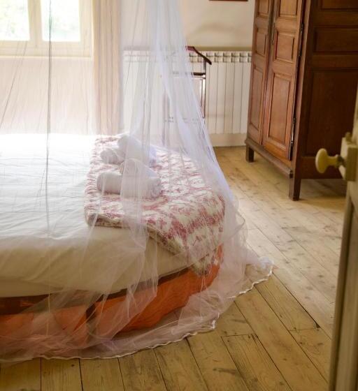 标准房带园景, Chambre D Hôtes Insolite Lit Rond B&b Proche Avignon Orange Château De Sienne Piscine Rivière