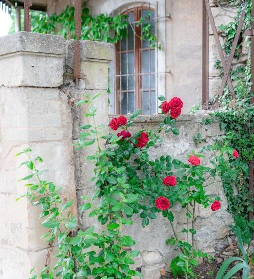 标准房带园景, Chambre D Hôtes Insolite Lit Rond B&b Proche Avignon Orange Château De Sienne Piscine Rivière