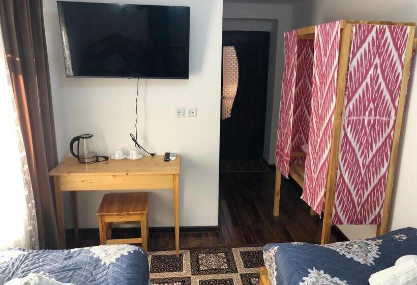 Quarto standard, Adam Eva