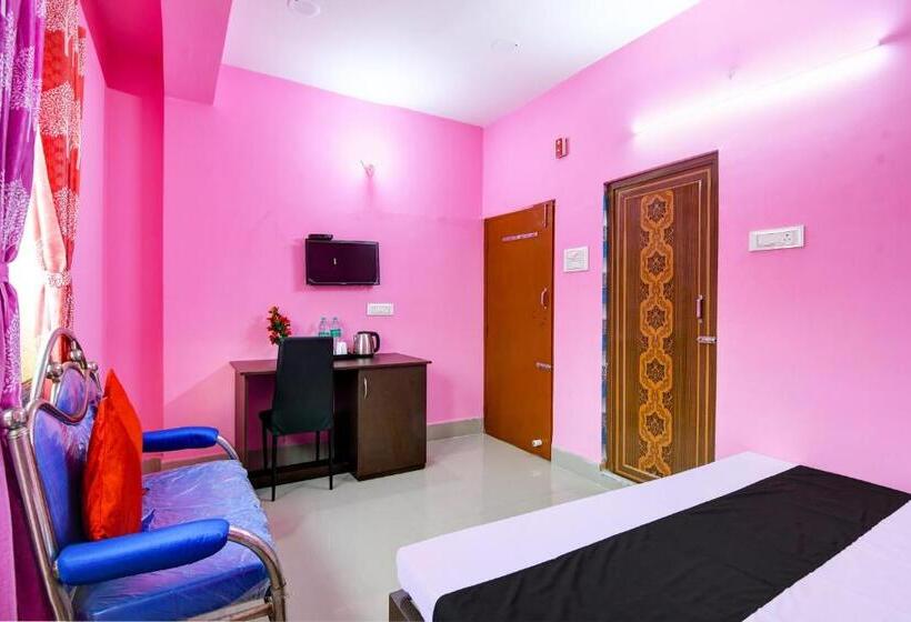 اتاق استاندارد, Oyo Lotus Homestay