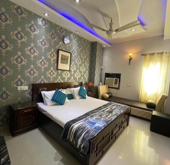 Номер Deluxe, Pacific Grand