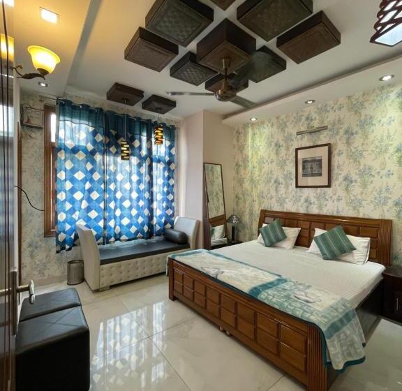 デラックスルーム, Pacific Grand