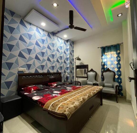 Номер Стандарт, Pacific Grand
