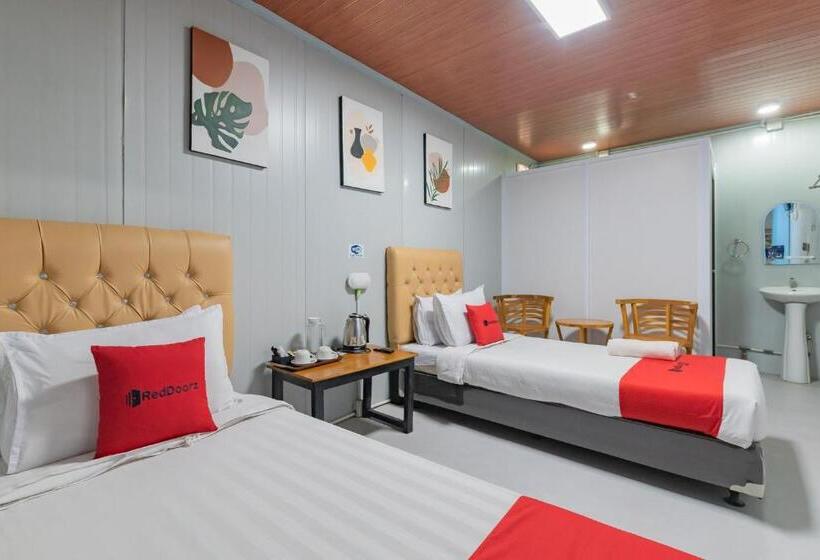 Номер Стандарт, Reddoorz Container @ Teras Cimanuk Garut