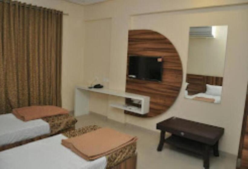Номер Deluxe, Rich Palace, Jalgaon