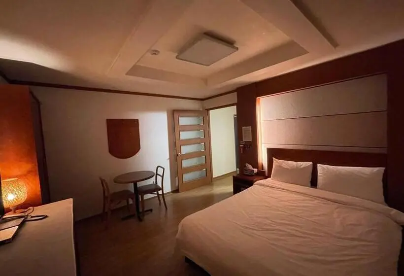 Chambre Supérieure, Terramar