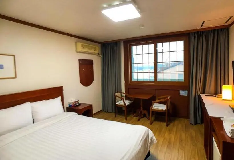 Chambre Supérieure, Terramar