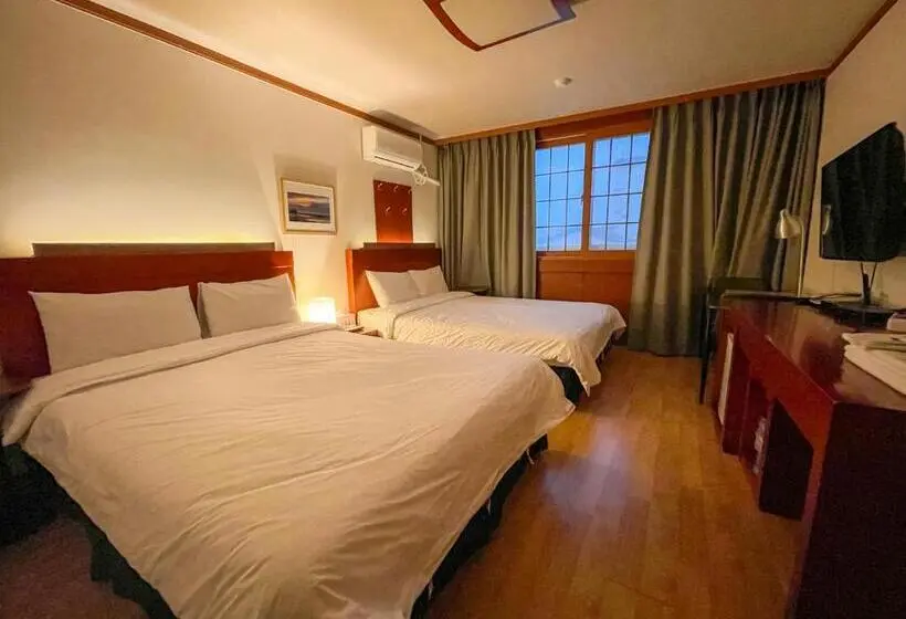 Chambre Supérieure, Terramar