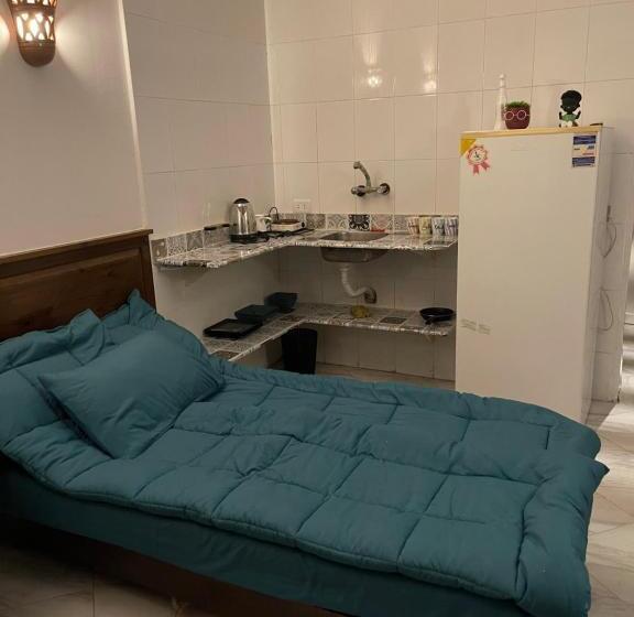 اتاق استاندارد سه نفره, Light House Camp