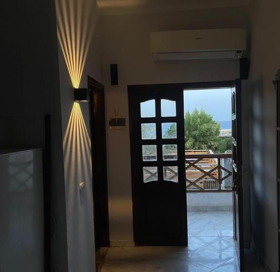 اتاق استاندارد سه نفره, Light House Camp