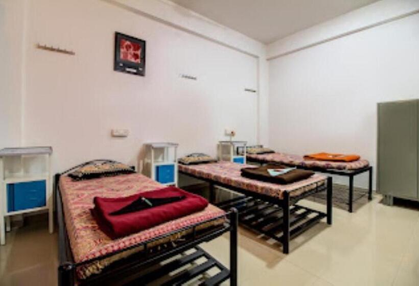 חדר סטנדרט, Prakruti Ayurvedic Health Resort,sarkhal